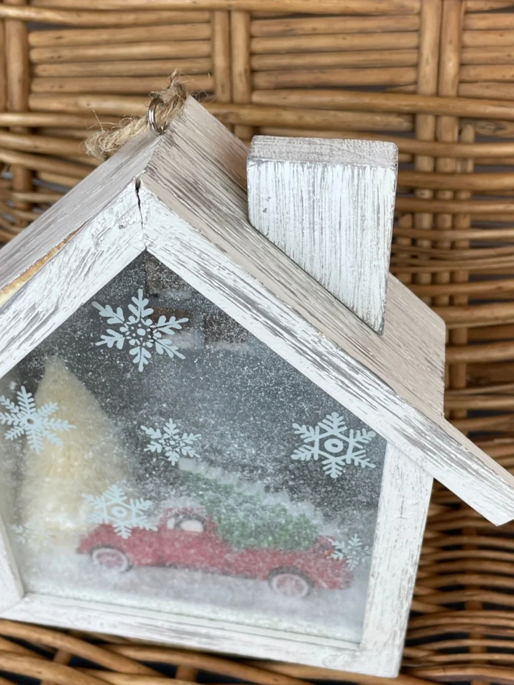 Vintage christmas whitewashed